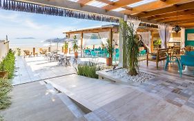 Hotel Village Enseada